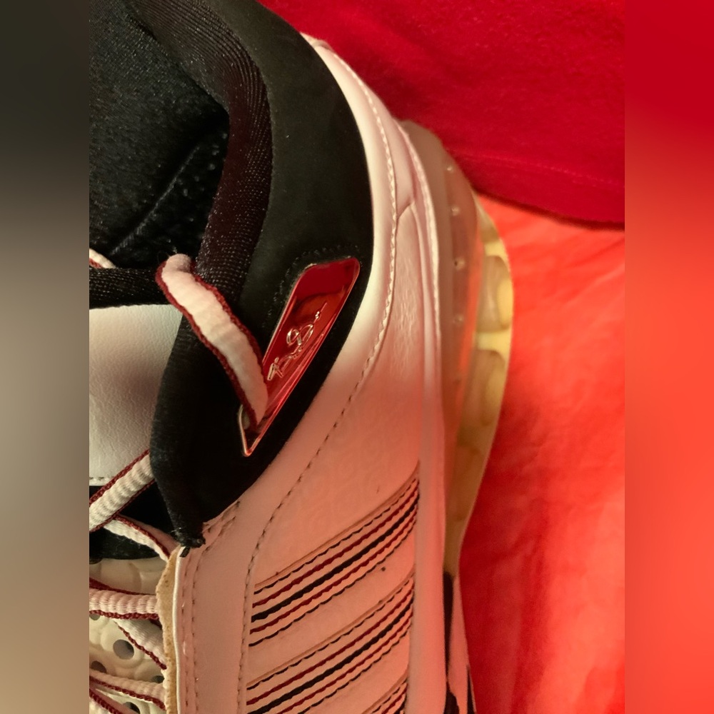 ADIDAS - Picture 5 of 15